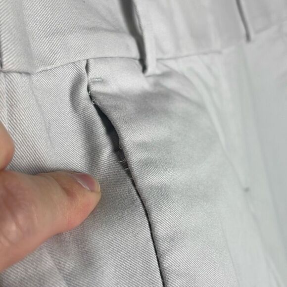 NEW LOFT Riviera Short 4 - Picture 3 of 9